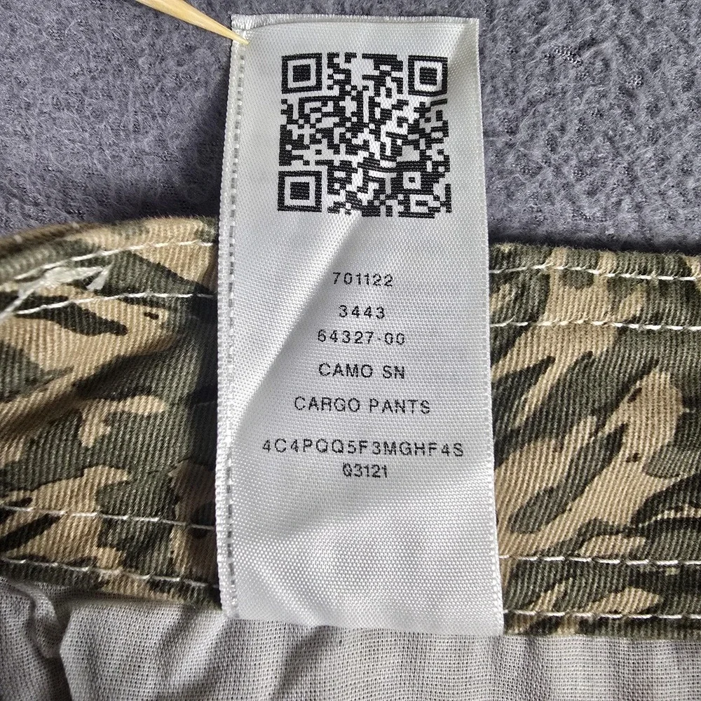 True Religion Cargo Pants Mens 28x31 Green Abstract Camo SN Straight Leg Utility
